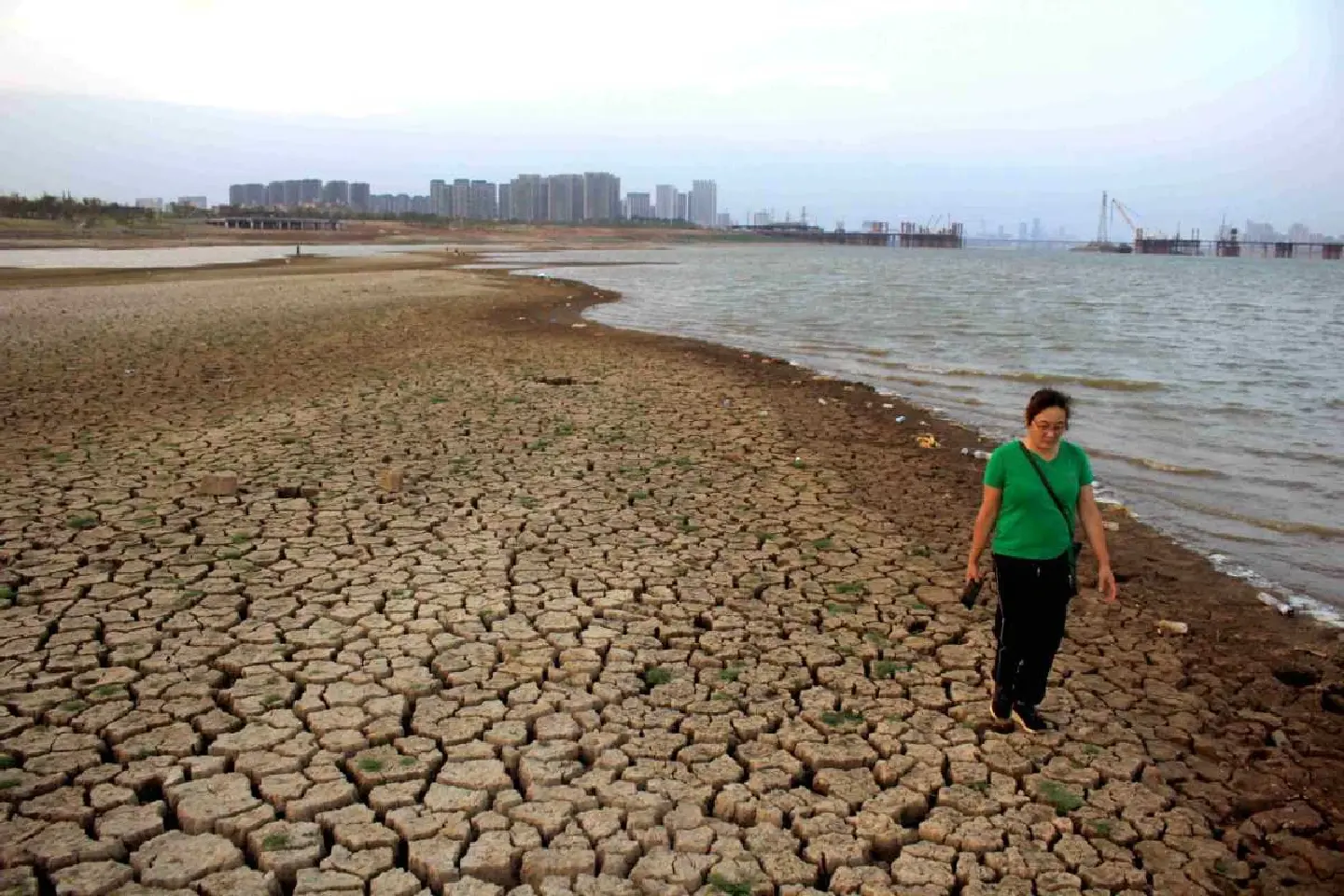 China renews ‘orange’ alert for persisting drought in many areas China renews ‘orange’ alert for persisting drought in many areas