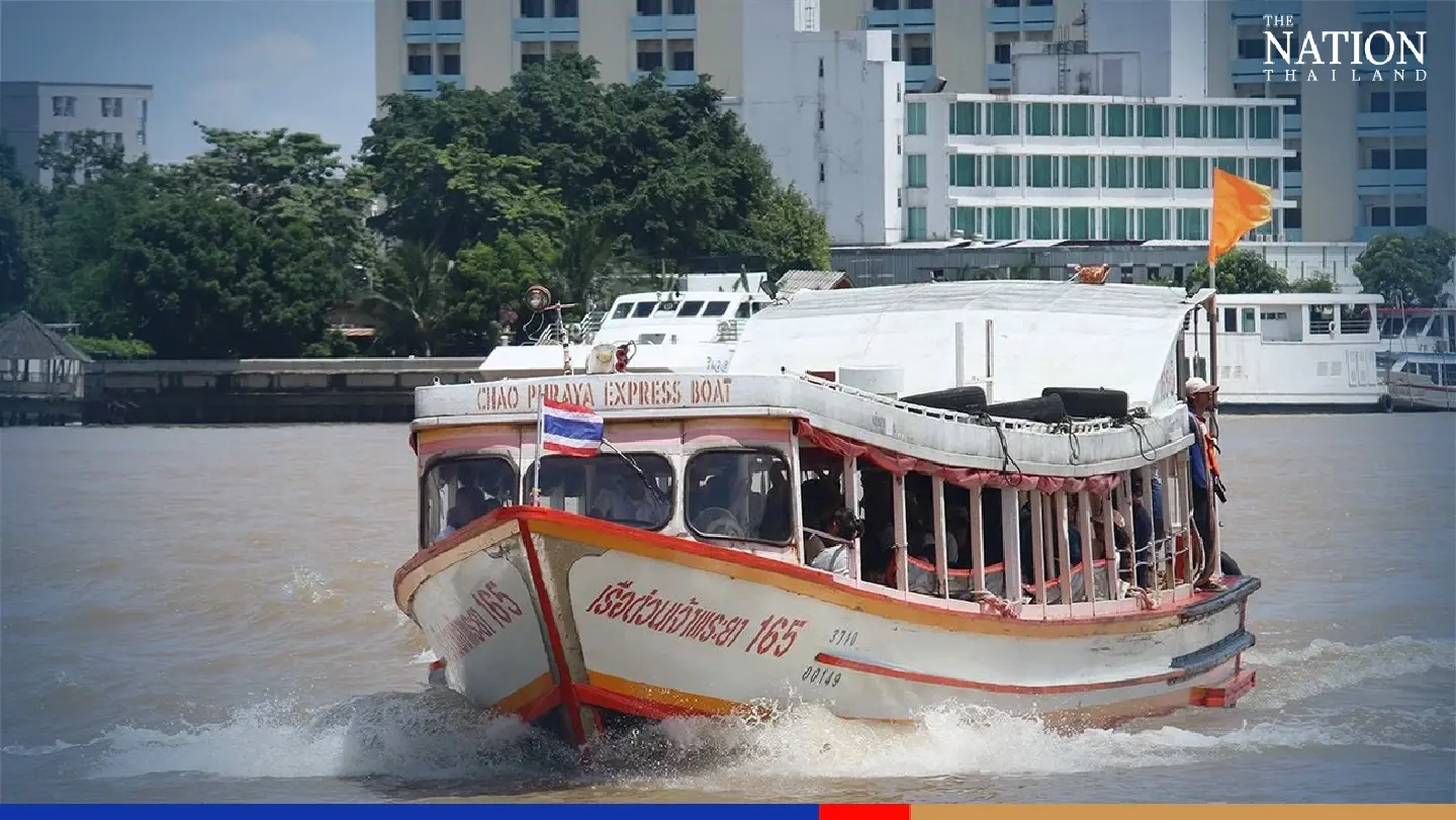 Free boat trips for people who want welcome Their Majesties