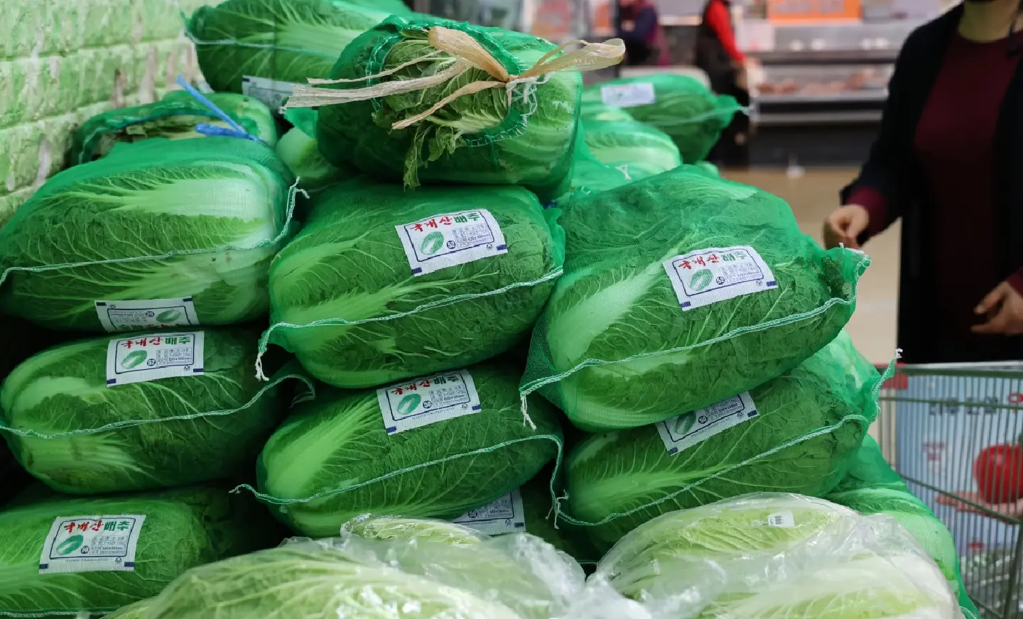 S Korea to subsidise kimchi-making fest by releasing vegetable, salt stocks