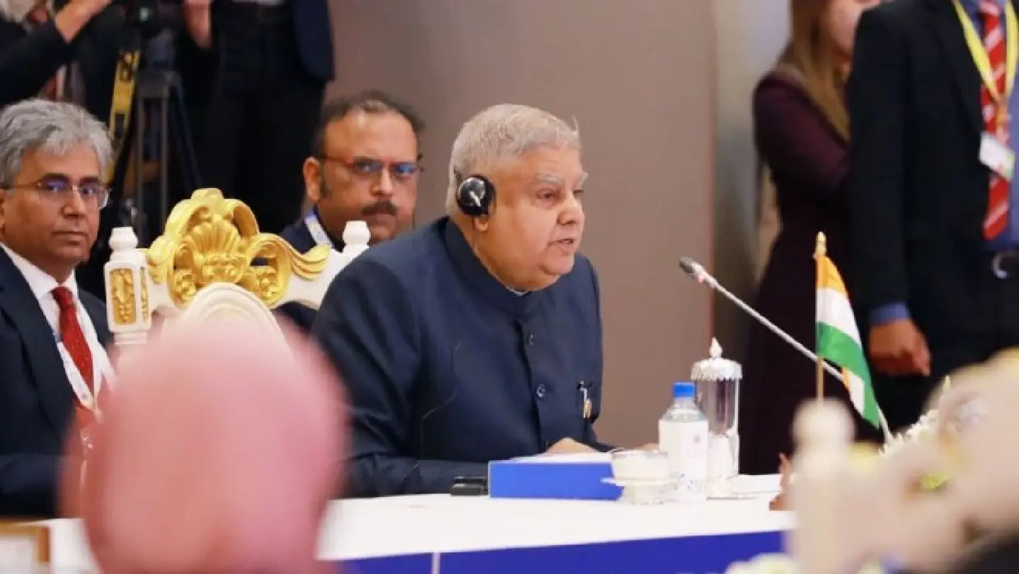 Asean leaders forge tighter ties with India at summit