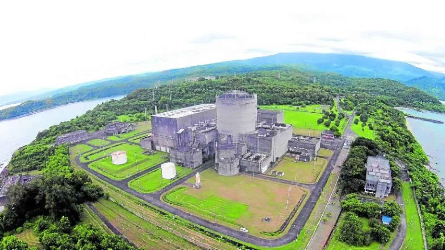 Amid growing energy needs, Philippines considers building nuclear power plants Amid growing energy needs, Philippines considers building nuclear power plants