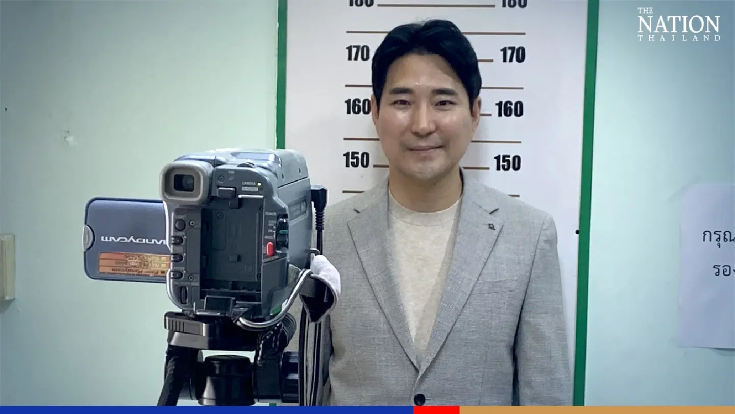 Ex-Korean taekwondo coach receives Thai ID card, is now ‘Chatchai Choi’ Ex-Korean taekwondo coach receives Thai ID card, is now ‘Chatchai Choi’