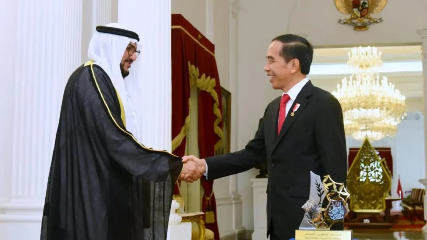 Indonesia’s Jokowi wins Abu Dhabi Forum peace prize Indonesia’s Jokowi wins Abu Dhabi Forum peace prize