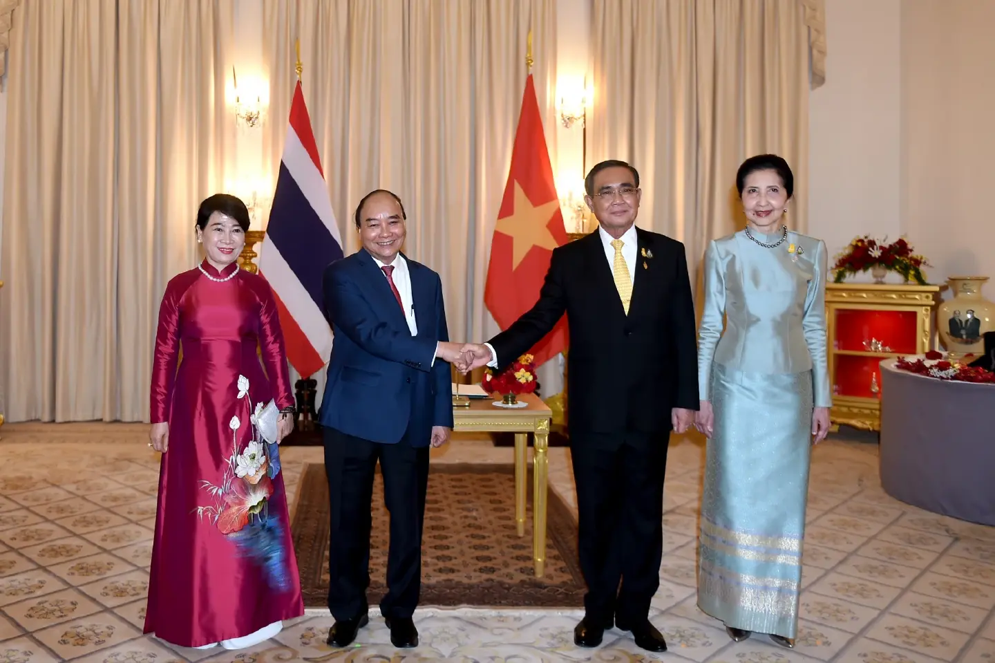 Thailand, Vietnam mark 10 yrs of strategic partnership as President Phuc meets Prayut