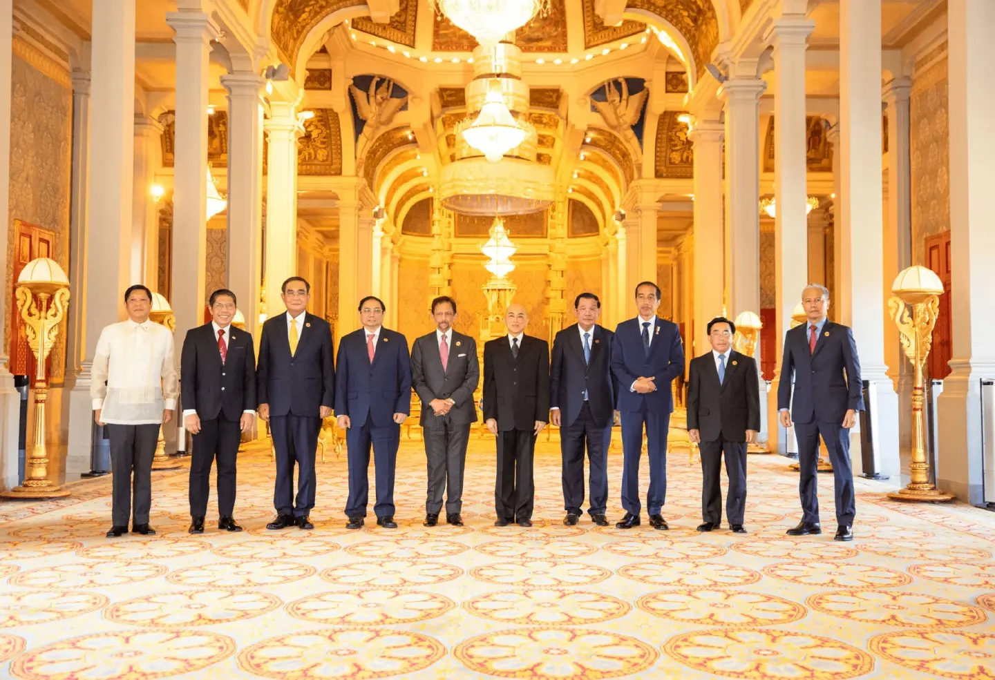 Cambodia's King met with regional leaders attending the ASEAN Summit