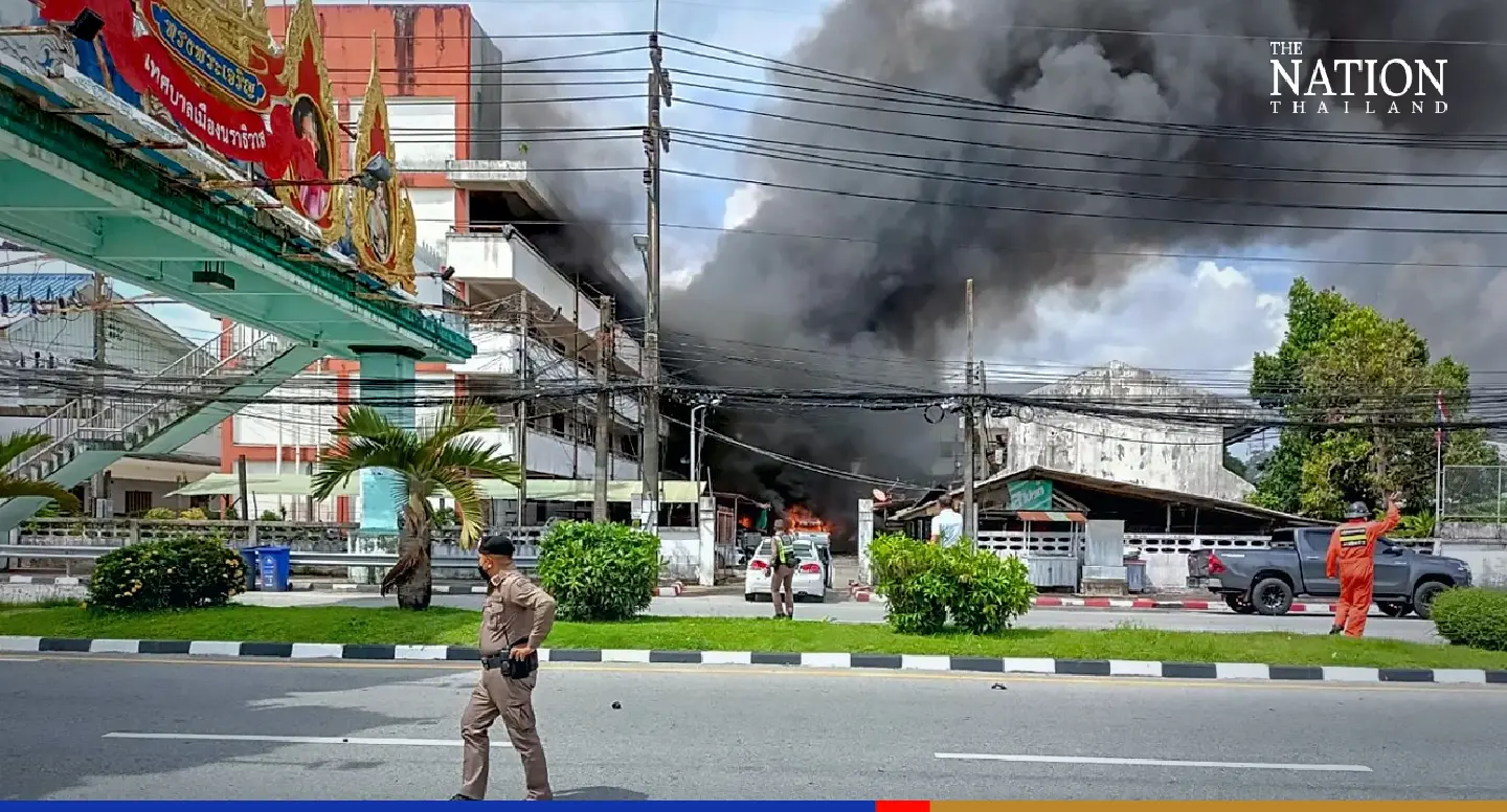 One killed, 16 injured as car bomb rips through Narathiwat police flats