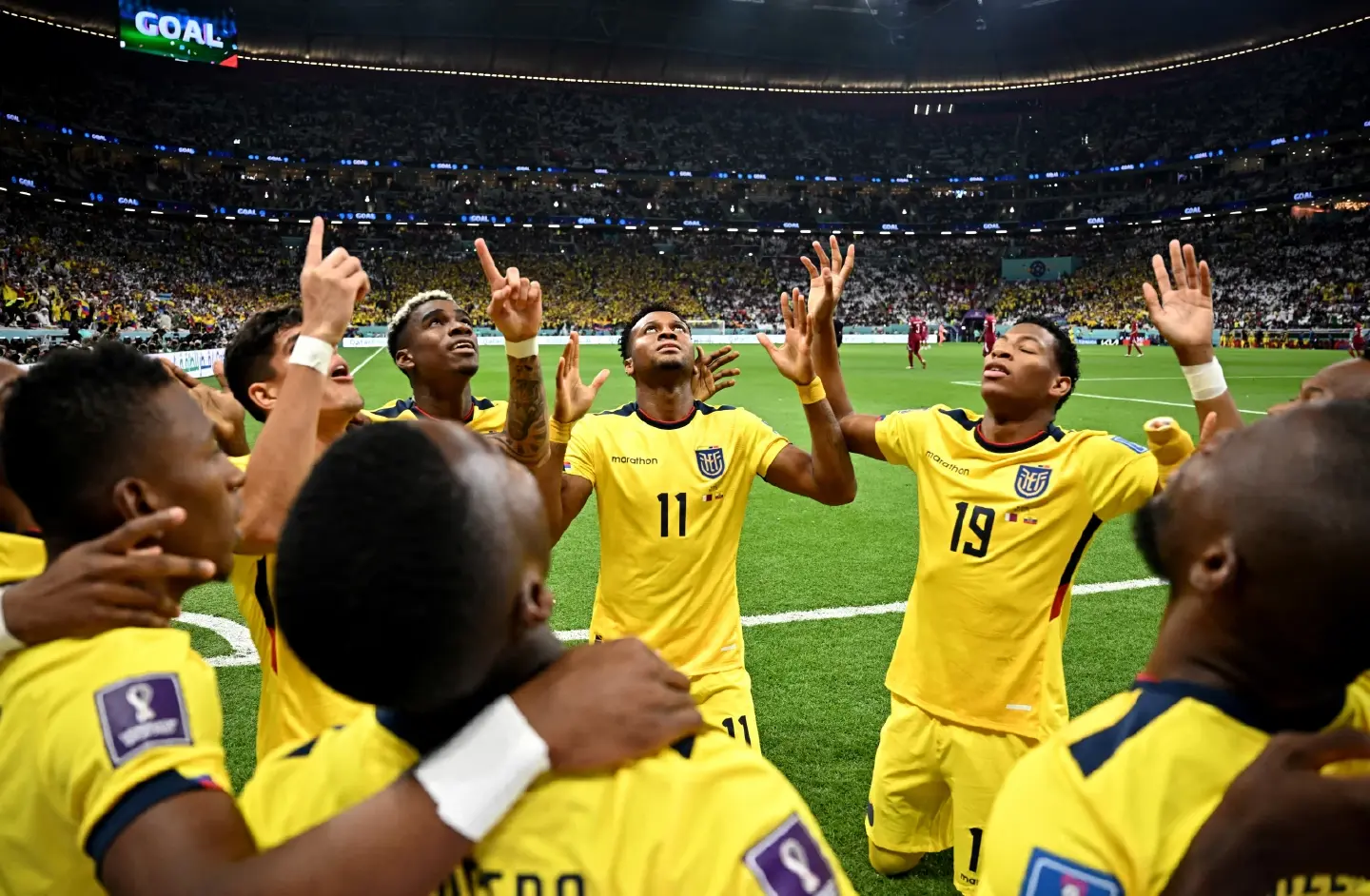 Ecuador coast past hapless hosts Qatar in World Cup opener