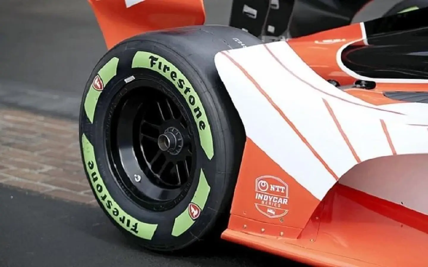 Tomato, sugarcane tyres hit the road as manufacturers rev up moves to save environment Tomato, sugarcane tyres hit the road as manufacturers rev up moves to save environment