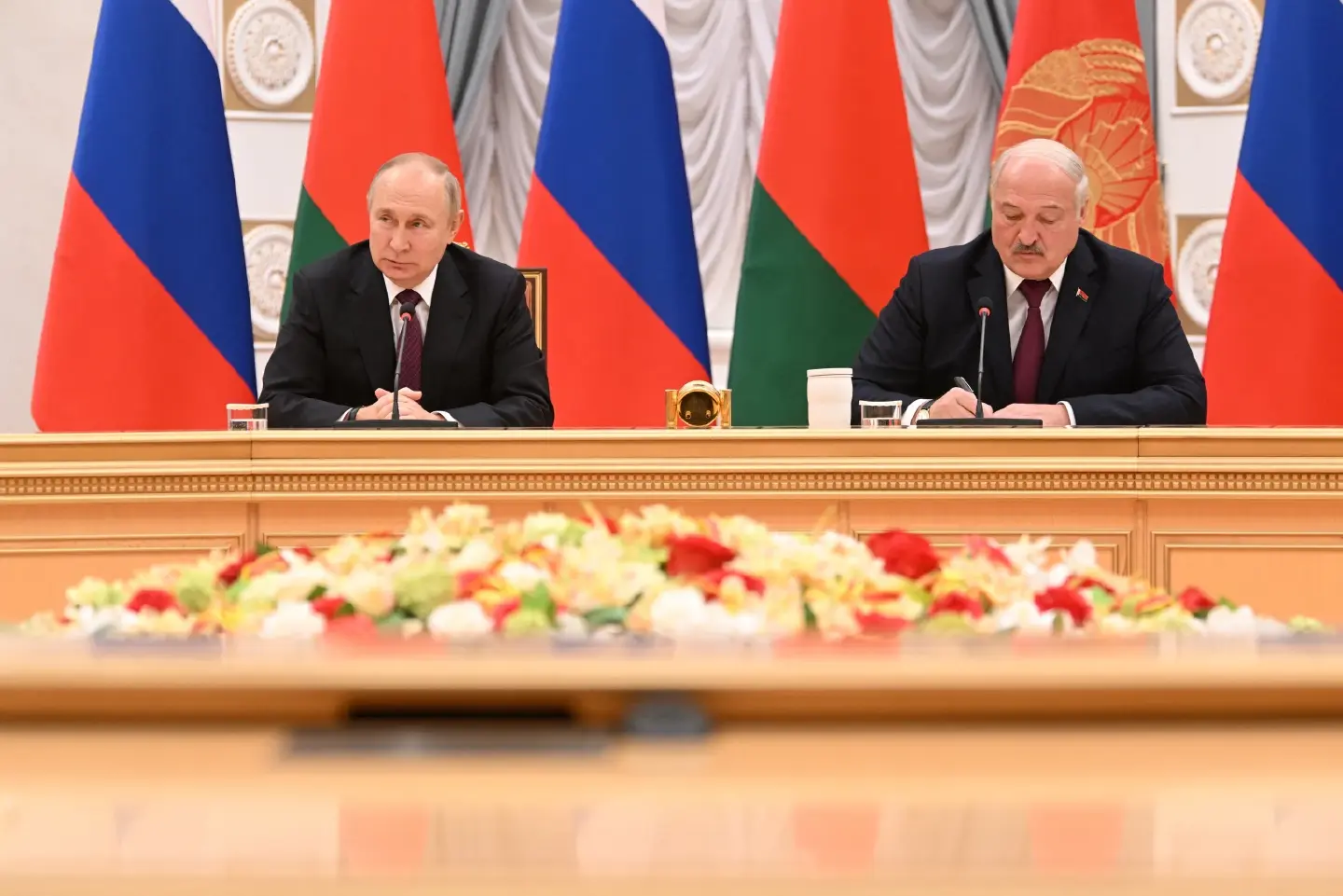 Russia's Putin arrives in Belarus for talks with Lukashenko Russia's Putin arrives in Belarus for talks with Lukashenko