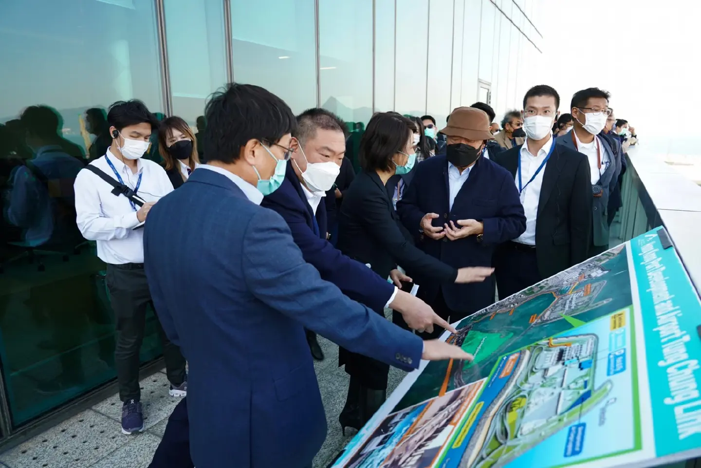 UTA executives visit Hong Kong International Airport