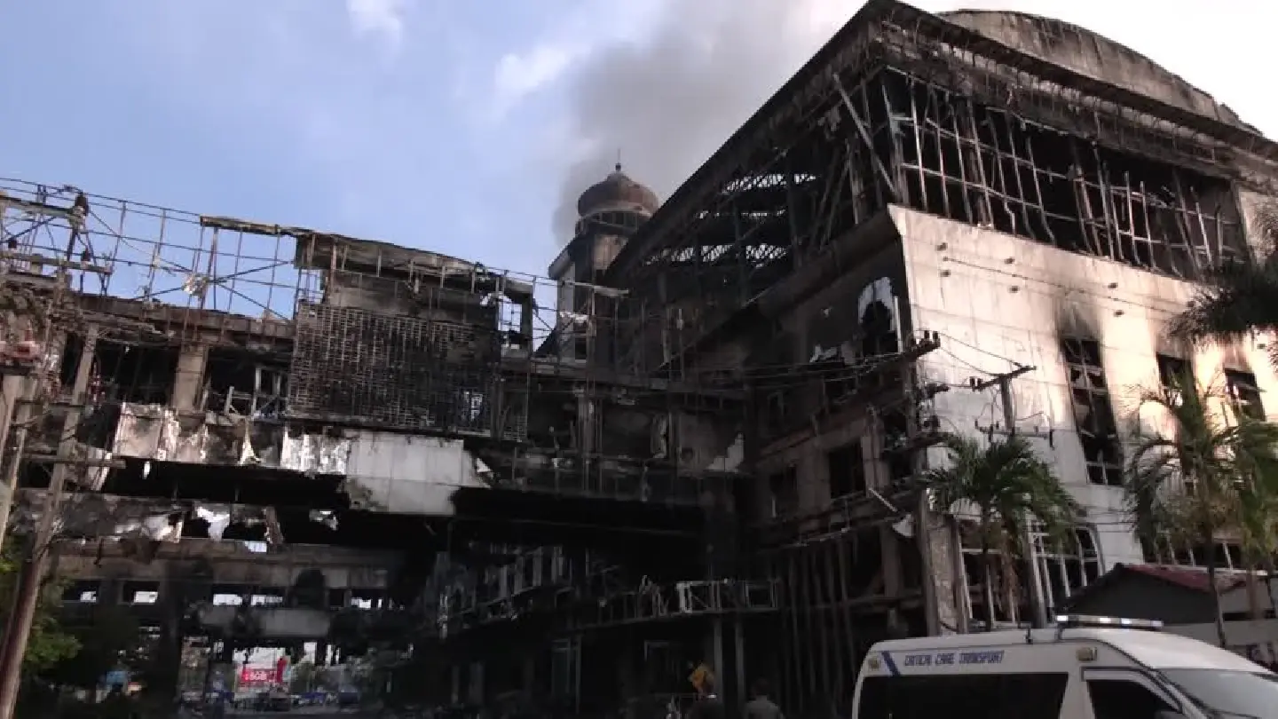 Cambodian casino fire kills 19, dozens more missing Cambodian casino fire kills 19, dozens more missing