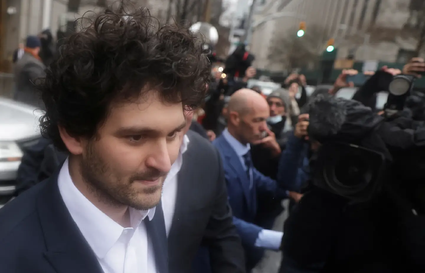 FTX founder Bankman-Fried released on $250 mln bond at US court appearance FTX founder Bankman-Fried released on $250 mln bond at US court appearance