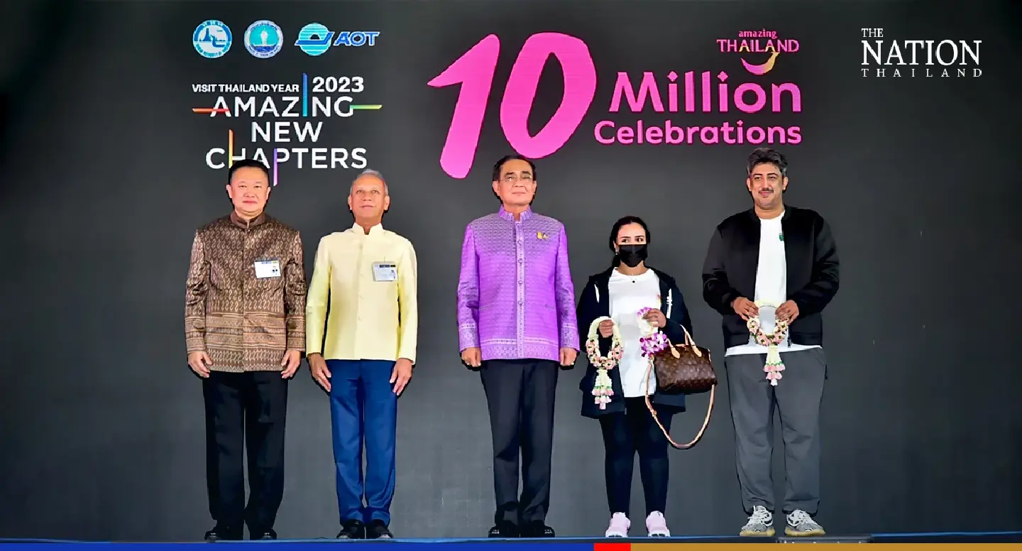 Prayut welcomes this year's 10-millionth tourist at Bangkok’s Suvarnabhumi Airport Prayut welcomes this year's 10-millionth tourist at Bangkok’s Suvarnabhumi Airport