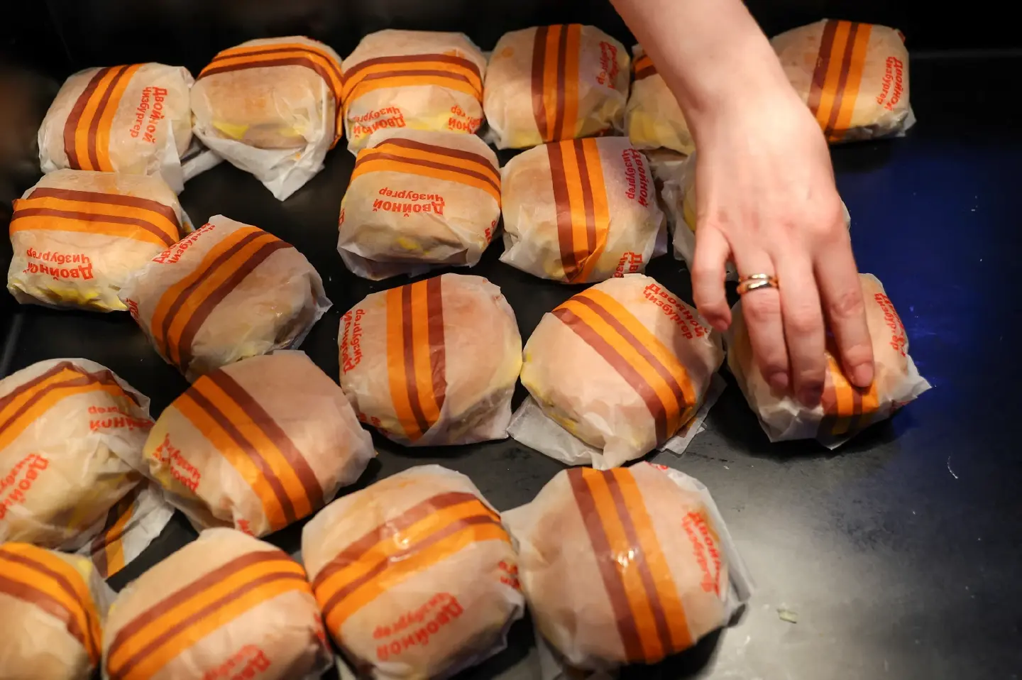 Russia’s McDonald’s successor replacing Big Mac with ‘Big Hit’ Russia’s McDonald’s successor replacing Big Mac with ‘Big Hit’