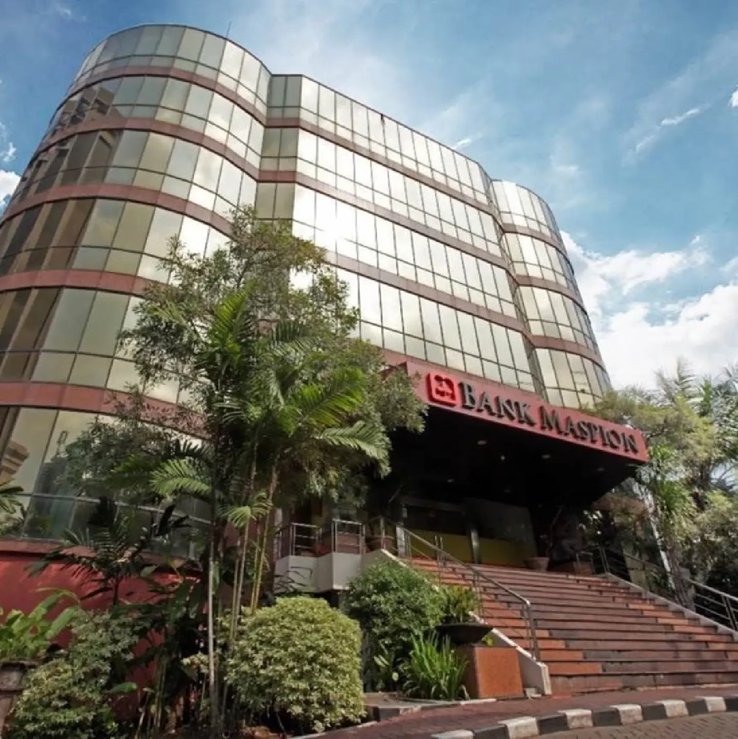 Kbank invests 6.5 billion baht to hold a total share of 67.5% of Bank Maspion Kbank invests 6.5 billion baht to hold a total share of 67.5% of Bank Maspion