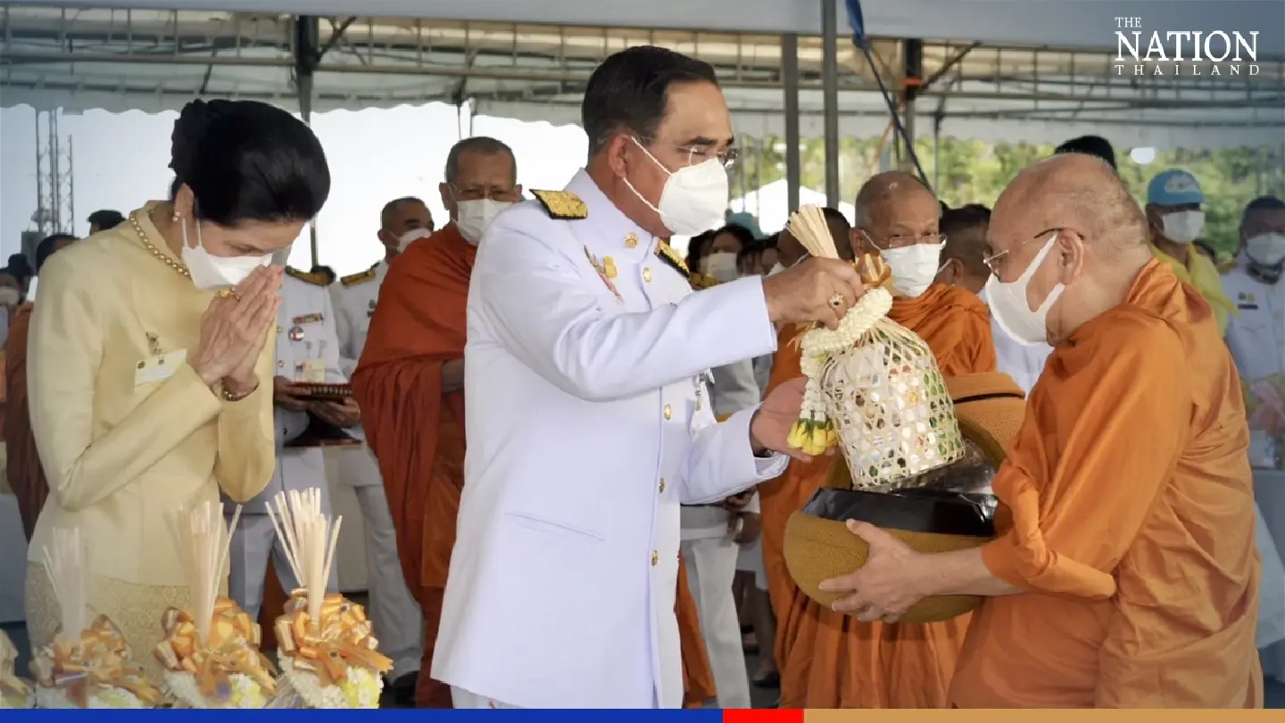 Prayut, wife make merit in honour of beloved King Rama IX Prayut, wife make merit in honour of beloved King Rama IX