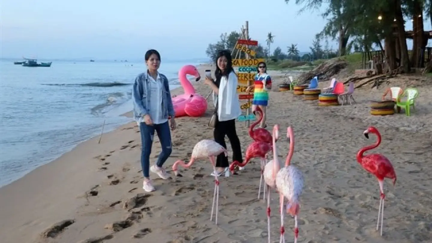 Vietnamese tourism has not recovered as expected despite early re-opening