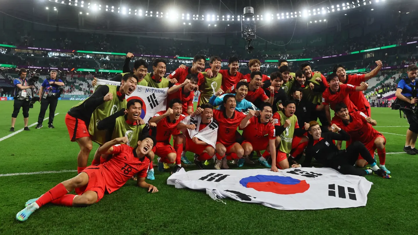 South Korea beat Portugal to squeeze into next round at World Cup South Korea beat Portugal to squeeze into next round at World Cup