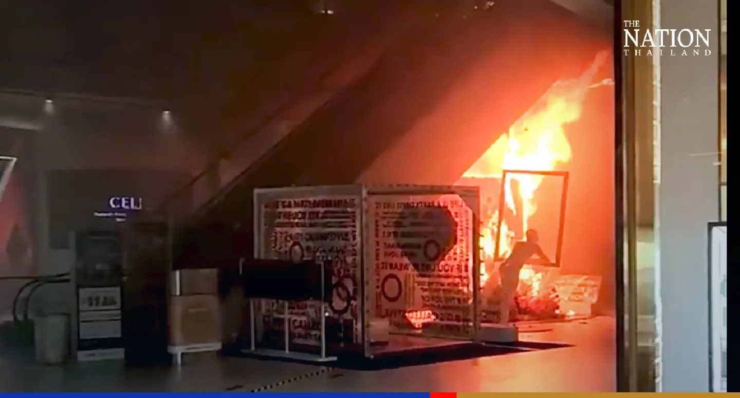 Shoppers flee in panic after brief fire at Central World
