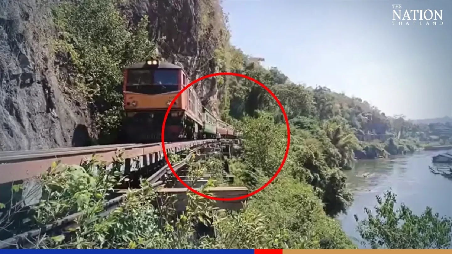 New Zealand tourist dies while taking selfie over ‘death railway’ New Zealand tourist dies while taking selfie over ‘death railway’