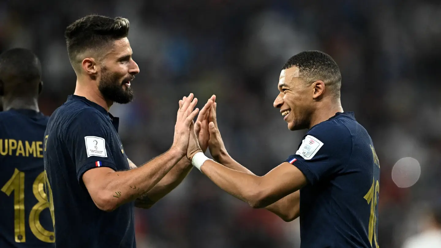 Record-breaking Giroud, sublime Mbappe send France into quarter-finals with Poland win