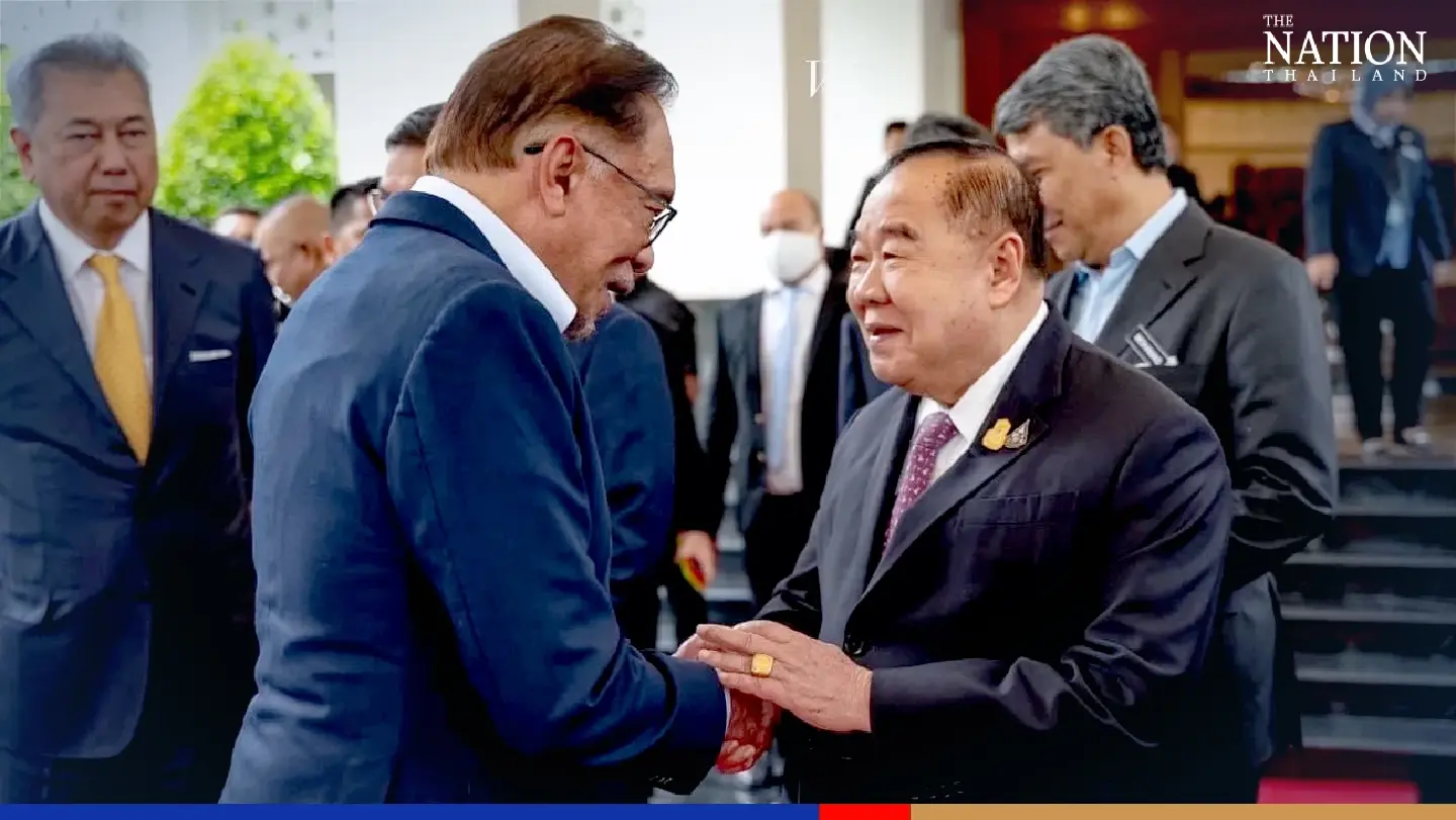 Prawit meets Malaysia’s new PM Prawit meets Malaysia’s new PM
