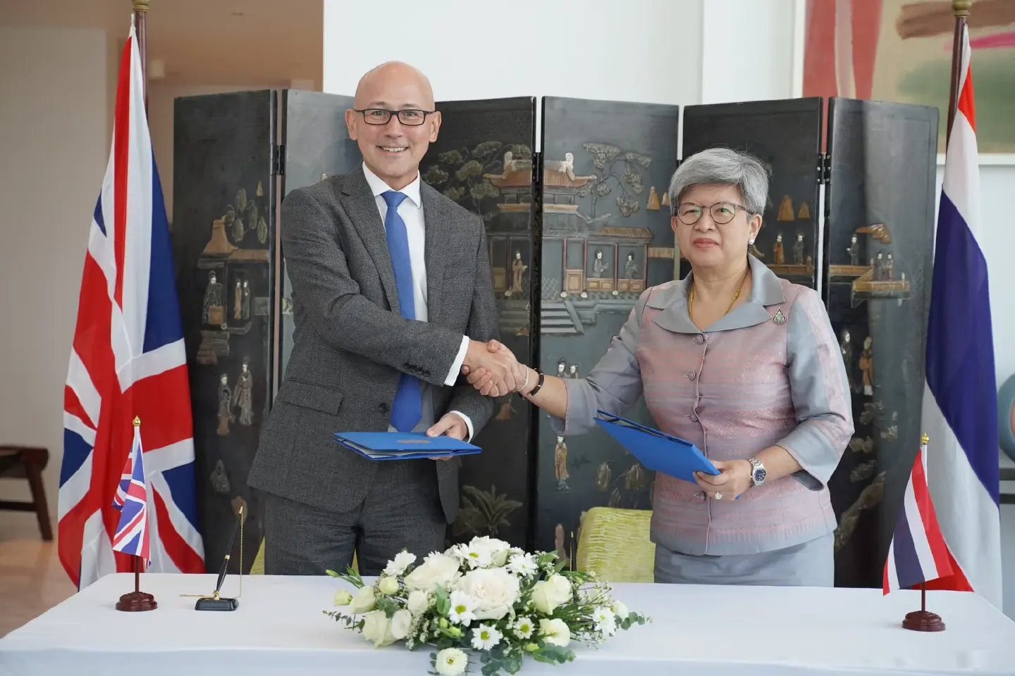 UK and SEC Thailand sign MoU to promote inclusive economic growth