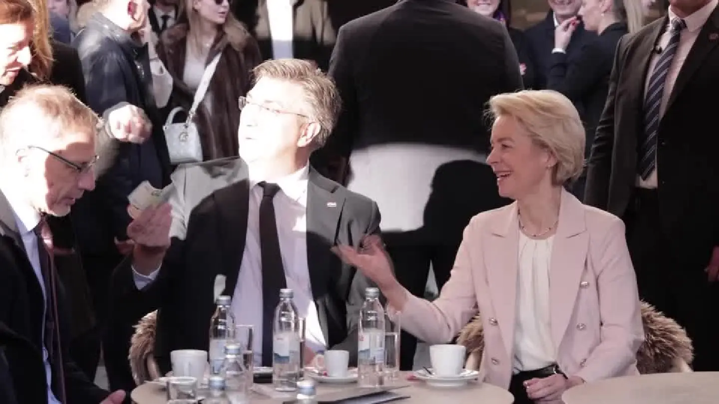 EU's von der Leyen, Croatian PM pay for coffee as Croatia begins using euro