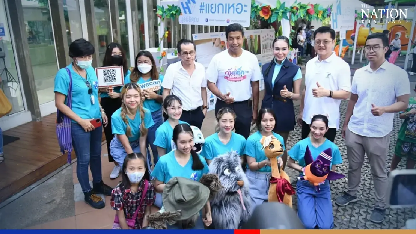 Youth are Bangkok's future, says Chadchart as he marks Children's Day
