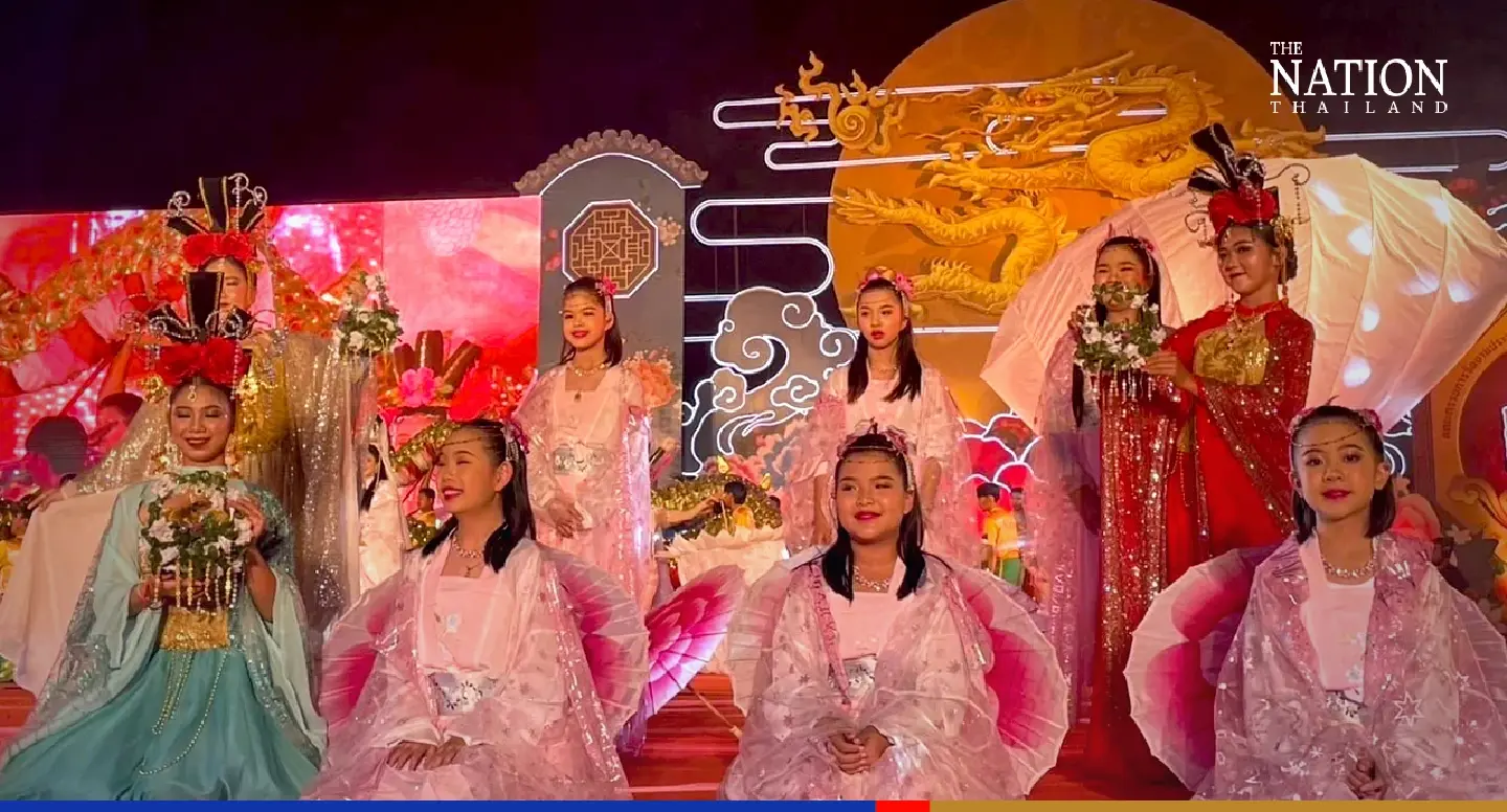 Pak Nam Pho Chinese New Year festival roars to life on banks of Chao Phraya