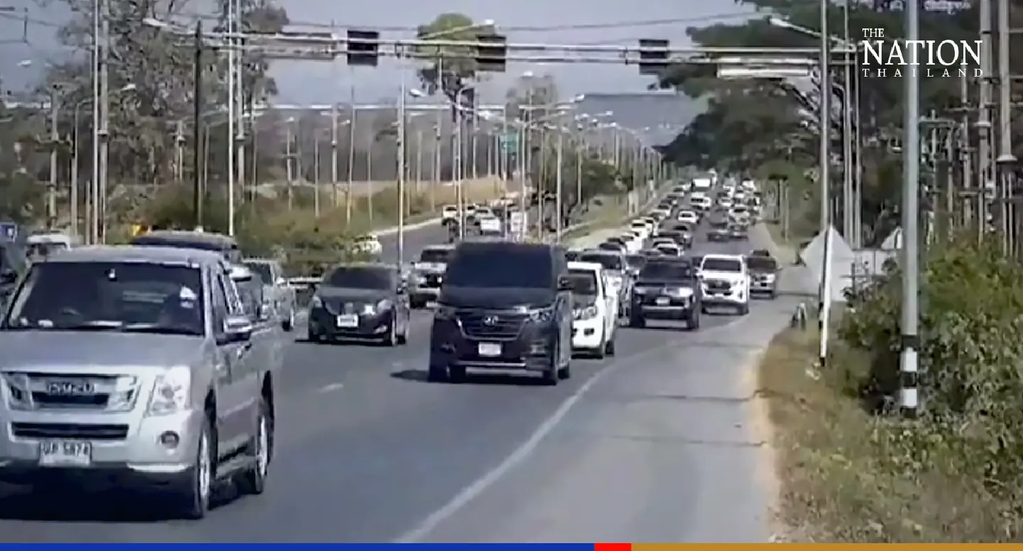 Traffic congestion arrives early as motorists try to avoid New Year jams Traffic congestion arrives early as motorists try to avoid New Year jams