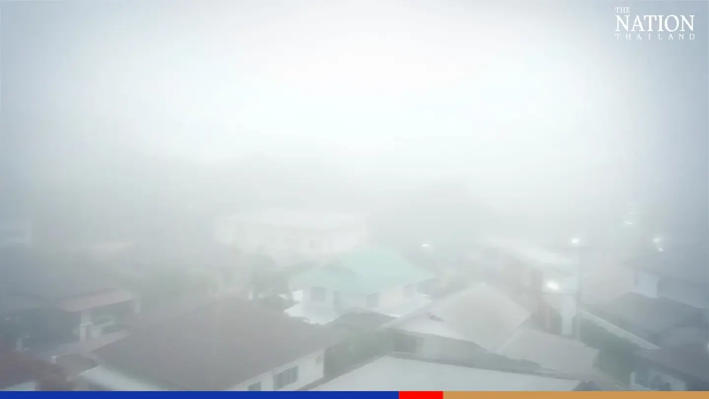 Life slows down as heavy fog blankets Northeast Thailand Life slows down as heavy fog blankets Northeast Thailand