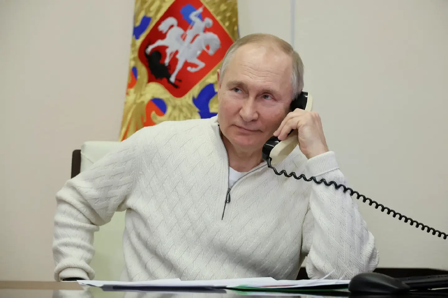 Putin orders ceasefire in Ukraine over Orthodox Christmas - Kremlin Putin orders ceasefire in Ukraine over Orthodox Christmas - Kremlin