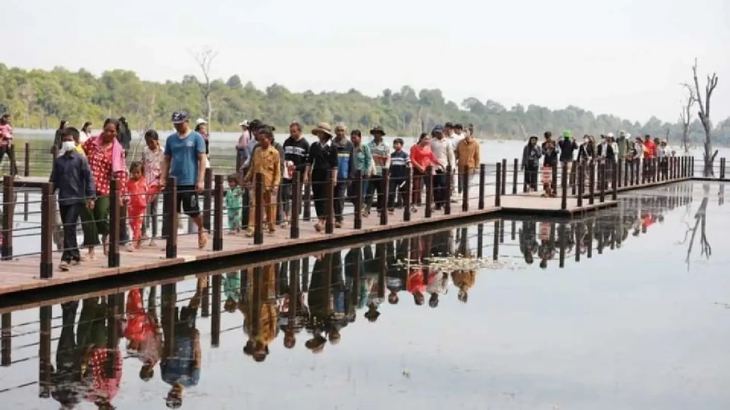No additional Covid rules for arrivals from China: Hun Sen No additional Covid rules for arrivals from China: Hun Sen