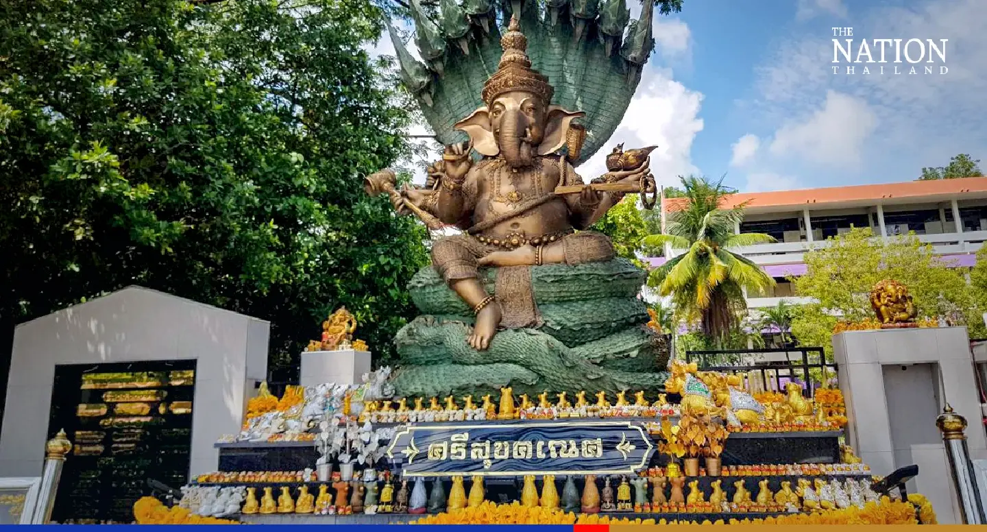 Ganesha statue with Buddhist element brings worshippers and tourists to Udon Thani