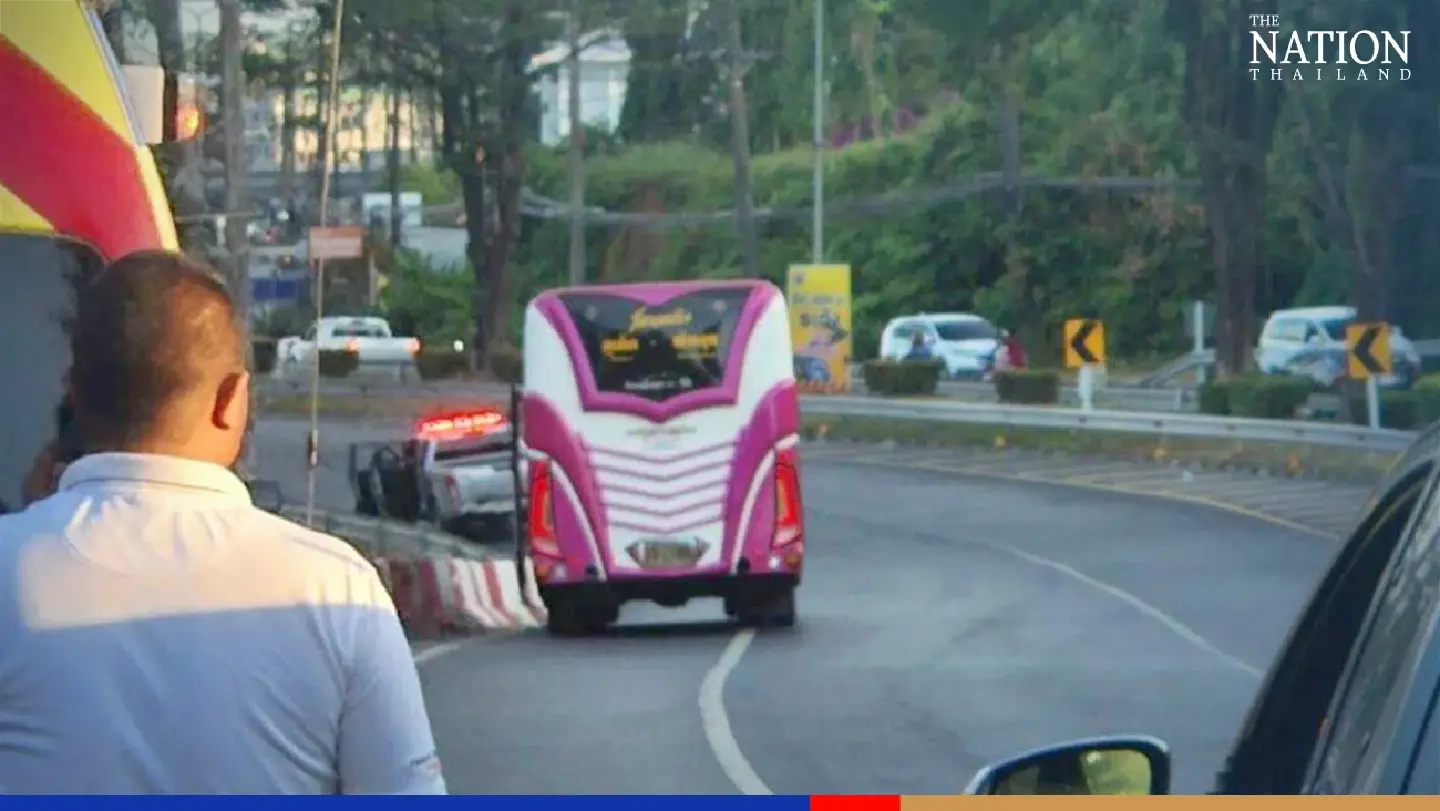 Phuket bus shooter kills himself during stand-off with police