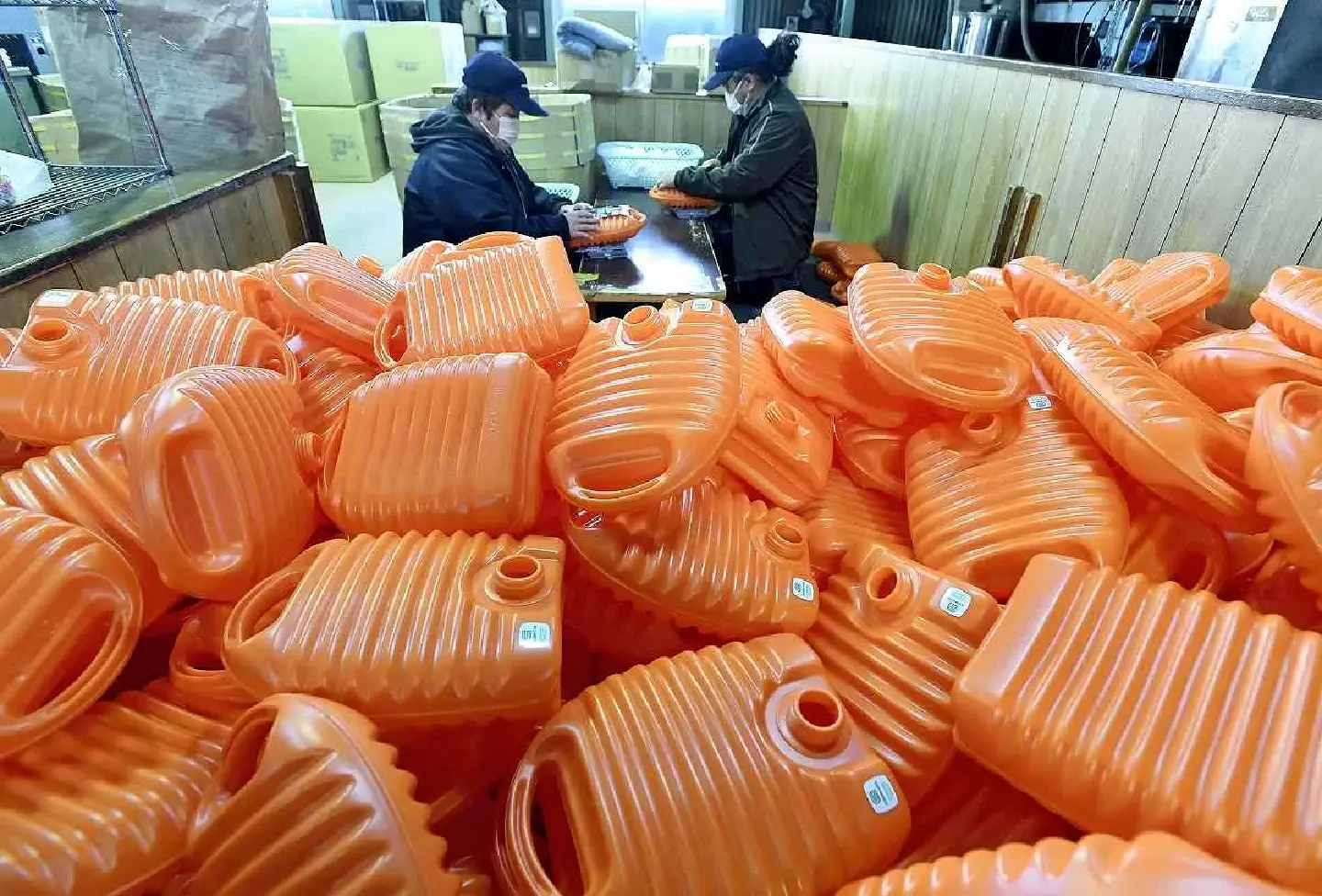 Scalding demand for Hot-Water Bottles in Japan has factories in overtime