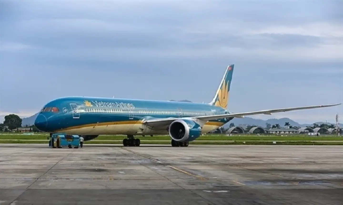 Resumption of air routes from Vietnam to China postponed to late April