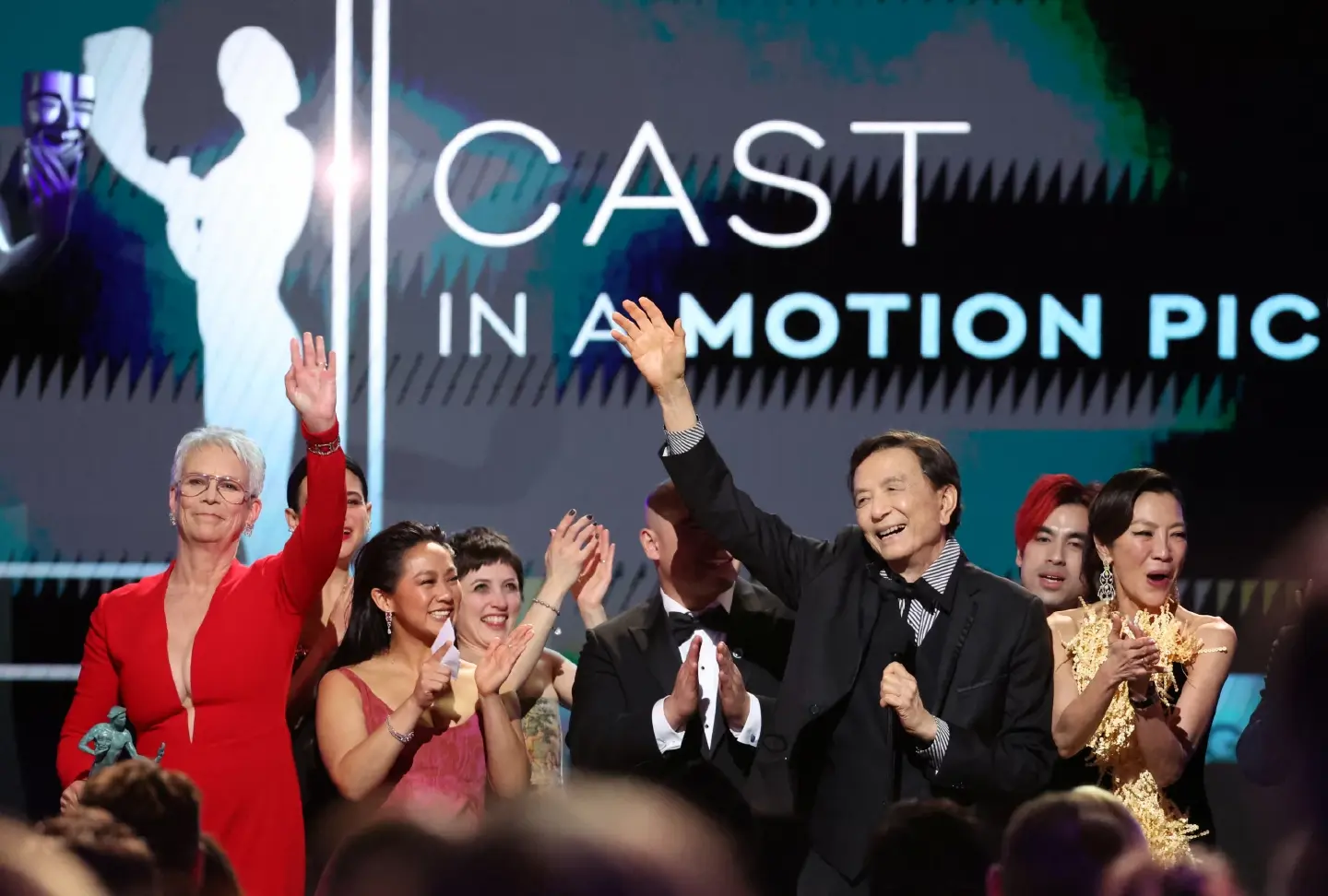 'Everything Everywhere' dominates SAG honours, setting stage for Oscars 'Everything Everywhere' dominates SAG honours, setting stage for Oscars