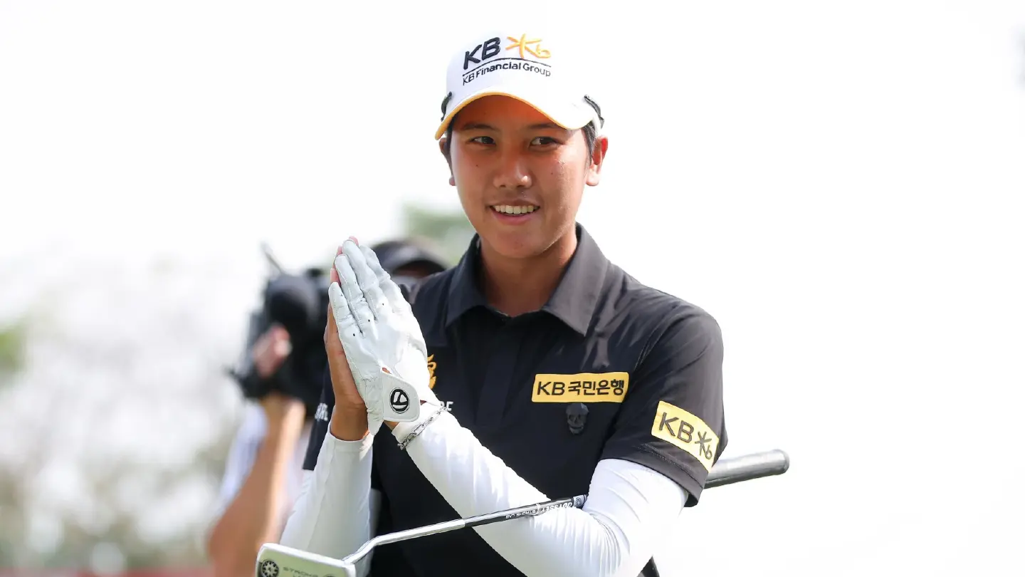 Showdown of Thai Players as Natthakritta and Atthaya lead at Honda LPGA Thailand 2023