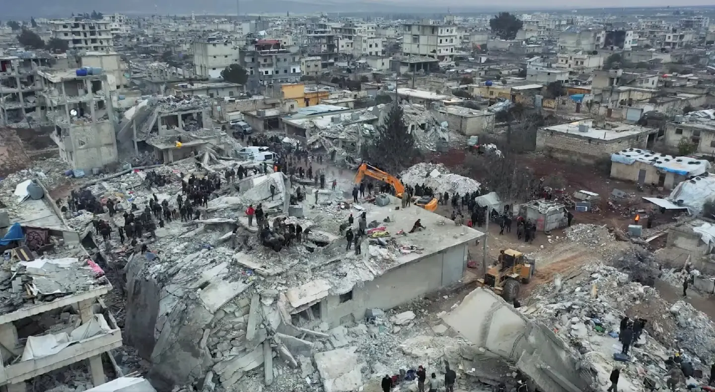 Rescuers work against time as Turkey-Syria quake death toll passes 7,800 Rescuers work against time as Turkey-Syria quake death toll passes 7,800
