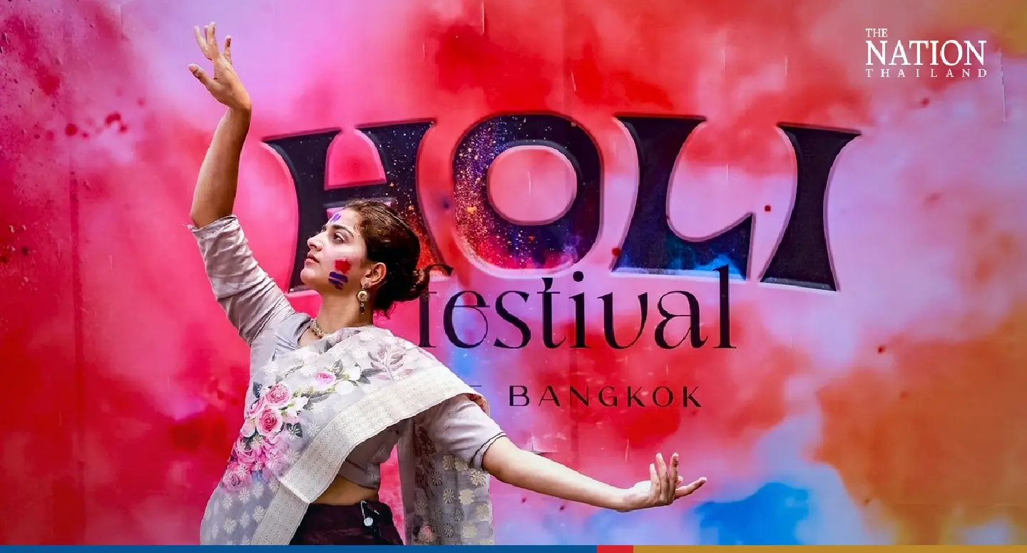 Politicians grab limelight as Holi colour bombs Bangkok