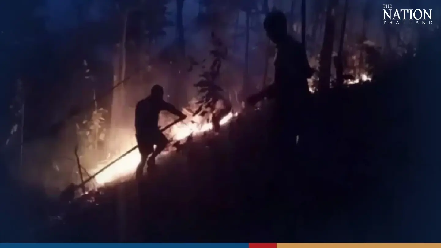 Fumes from forest fires blanket Mae Hong Son in dangerous, blinding haze