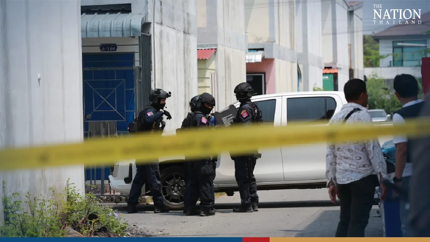 Bangkok police surround home of fellow officer after locals hear gunshots Bangkok police surround home of fellow officer after locals hear gunshots