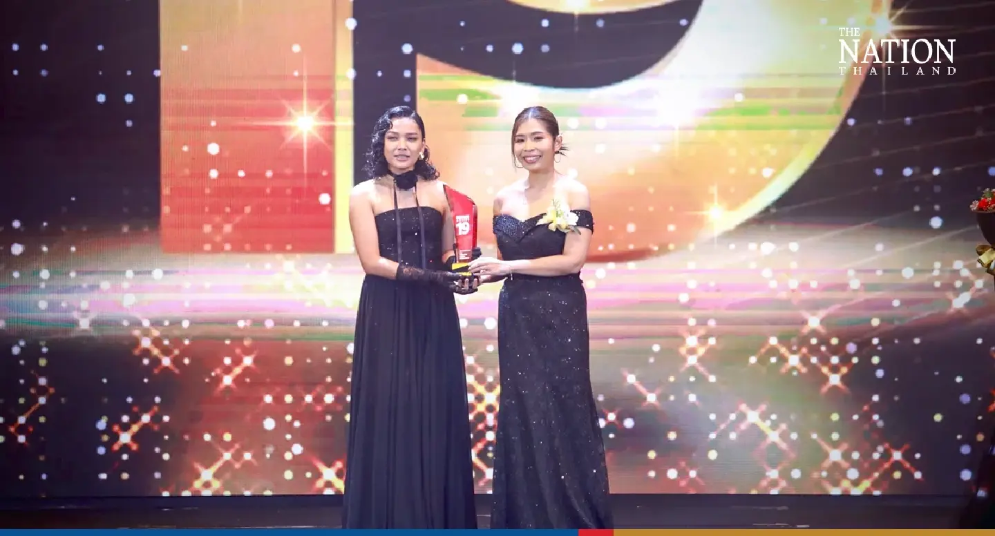 Red carpet takes a Thai twist at annual film, TV and music awards