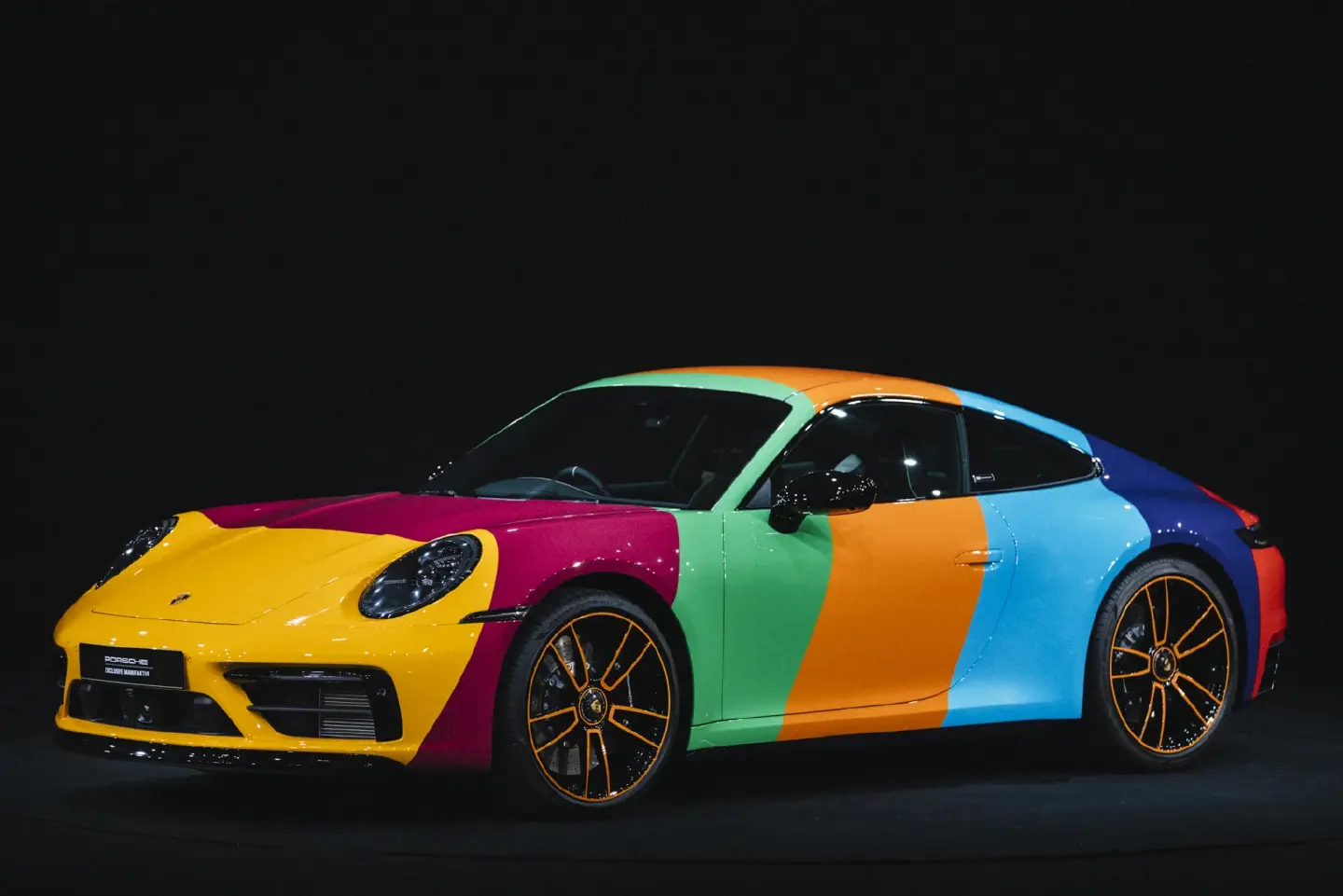 Dreams in Colours: Three decades of Porsche passion in Thailand manifested in first-ever 911 Carrera GTS 30 Years Porsche Thailand Edition Dreams in Colours: Three decades of Porsche passion in Thailand manifested in first-ever 911 Carrera GTS 30 Years Porsche Thailand Edition