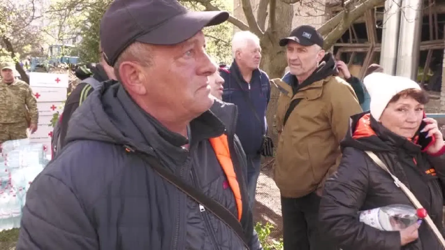 "No one is left", Russian missile tears through Ukraine community
