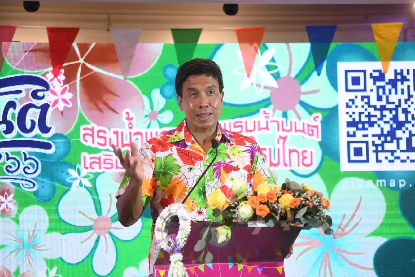 Bangkok all set to splash out for bright, colourful Songkran