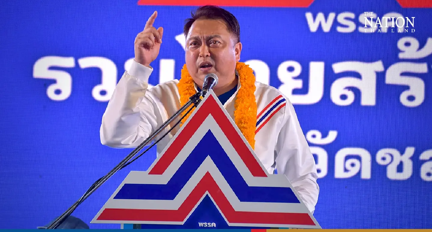 Pheu Thai's promise of high minimum wage 'extremely dangerous': Suchart