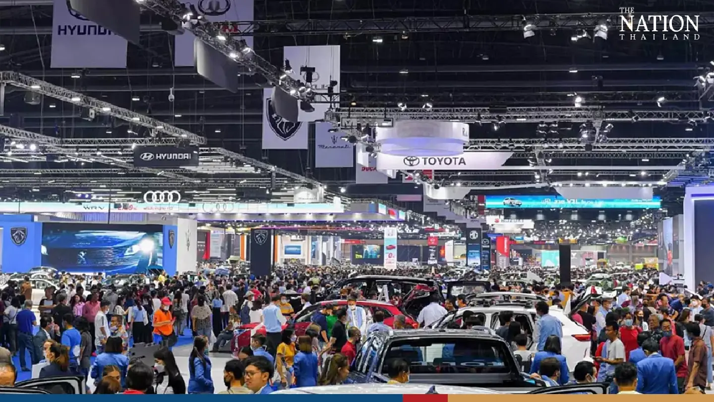 Vehicles sales fell 6.1% in first quarter, rebound expected this month